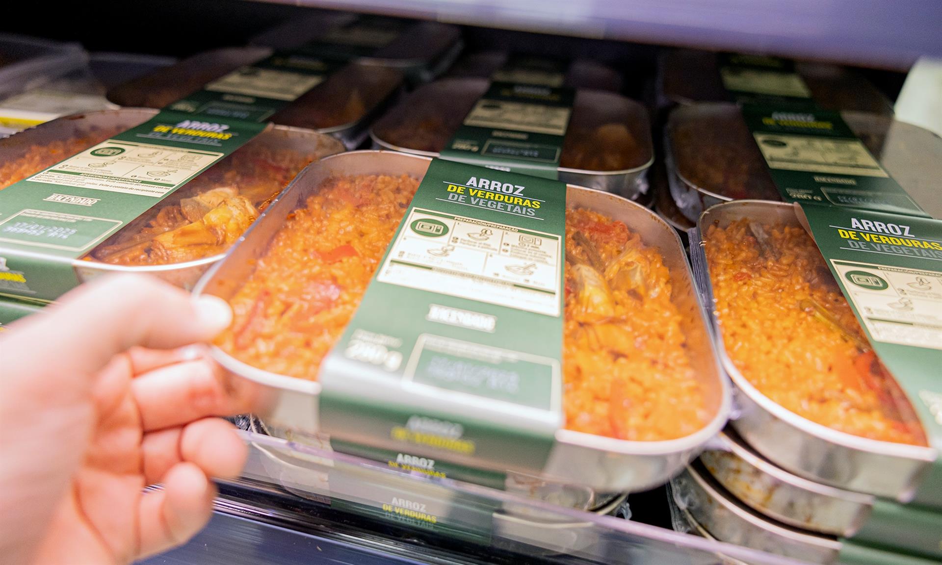 Mercadona es reconocida por su innovación en un arroz de verduras en bandeja y un código QR Mercadona es reconocida por su innovación en un arroz de verduras en bandeja y un código QR