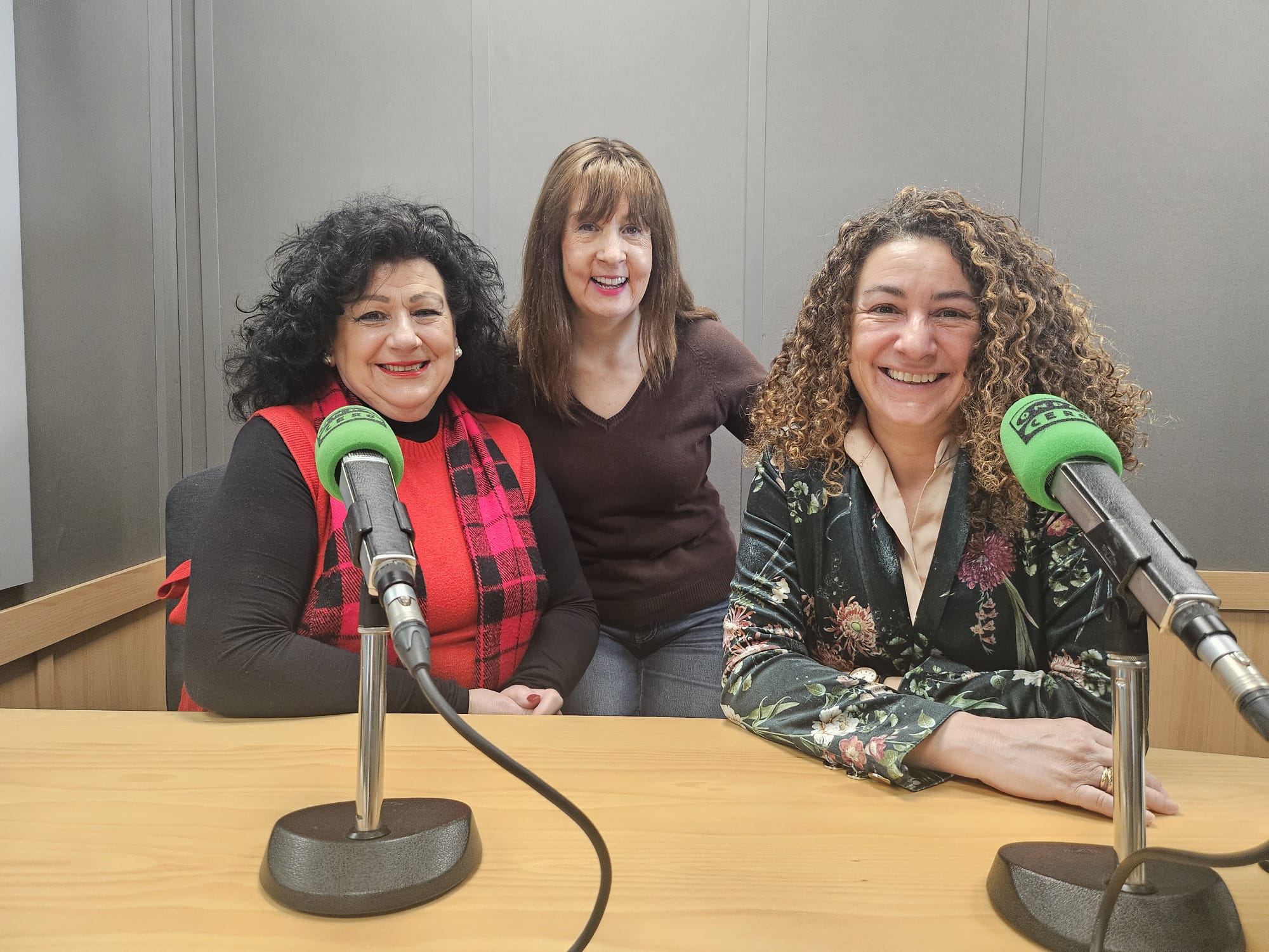 Tertulia con la Asociación Mujeres de Empresa Tertulia con la Asociación Mujeres de Empresa