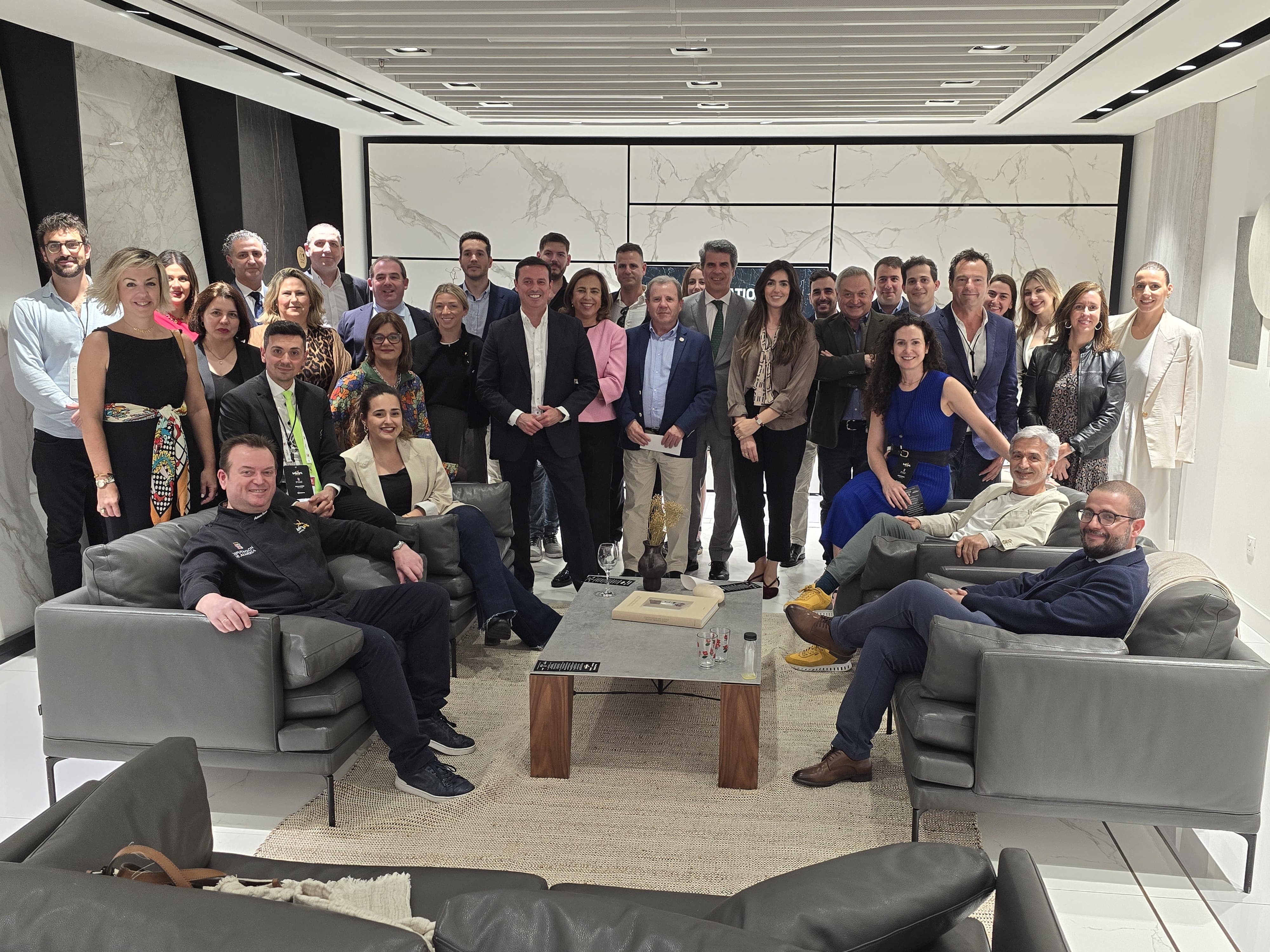 ‘Sabores Almería’ y Cosentino difunden la excelencia gastronómica almeriense en Dubái ‘Sabores Almería’ y Cosentino difunden la excelencia gastronómica almeriense en Dubái