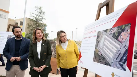Castelló avanza en la remodelación de la zona de aparcamiento de la estación ferroviaria con un nuevo parking de 116 plazas Castelló avanza en la remodelación de la zona de aparcamiento de la estación ferroviaria con un nuevo parking de 116 plazas