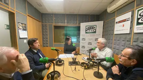 Tertulia de Más de Uno Lugo onda cero