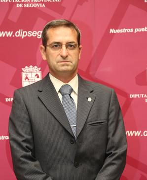 Los dos parques de bomberos provinciales parten con una inversión de 9 millones de euros y contarán con 41 personas en el capítulo de personal Los dos parques de bomberos provinciales parten con una inversión de 9 millones de euros y contarán con 41 personas en el capítulo de personal