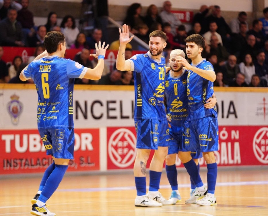 El Servigroup Peñíscola mete presión al líder El Servigroup Peñíscola mete presión al líder