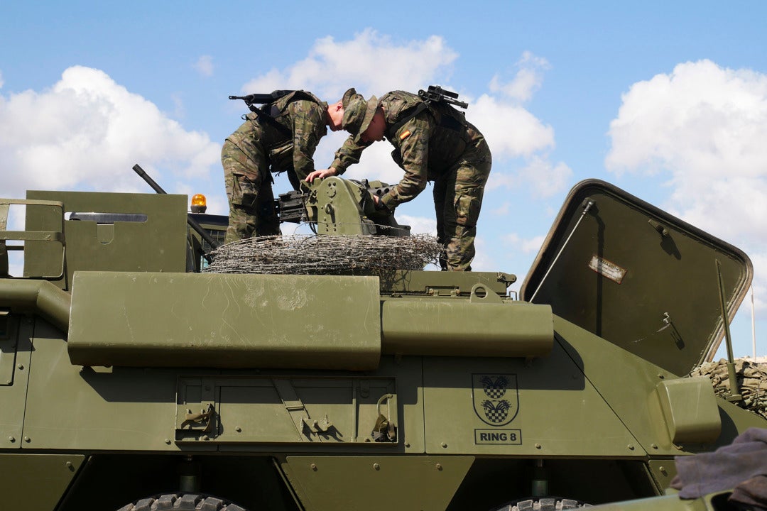 El Gobierno busca acelerar la inversión en Defensa en medio de la presión internacional El Gobierno busca acelerar la inversión en Defensa en medio de la presión internacional