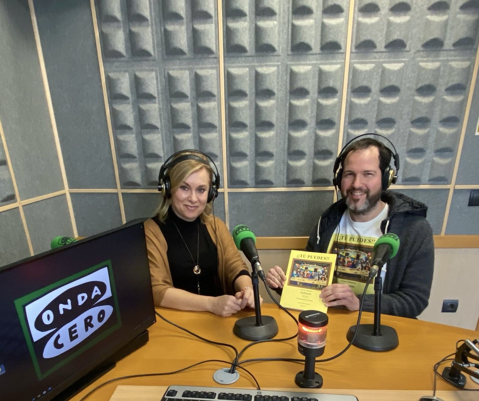 Alberto Sánchez Calatayud presenta su libro 'Tú puedes. Cerebro y memoria. Epilepsia. Mi vida y enfermedades raras' Alberto Sánchez Calatayud presenta su libro 'Tú puedes. Cerebro y memoria. Epilepsia. Mi vida y enfermedades raras'