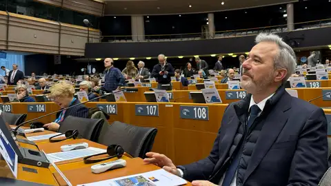 Azcón en el pleno del Comité de Europeo de las Regiones Azcón en el pleno del Comité de Europeo de las Regiones