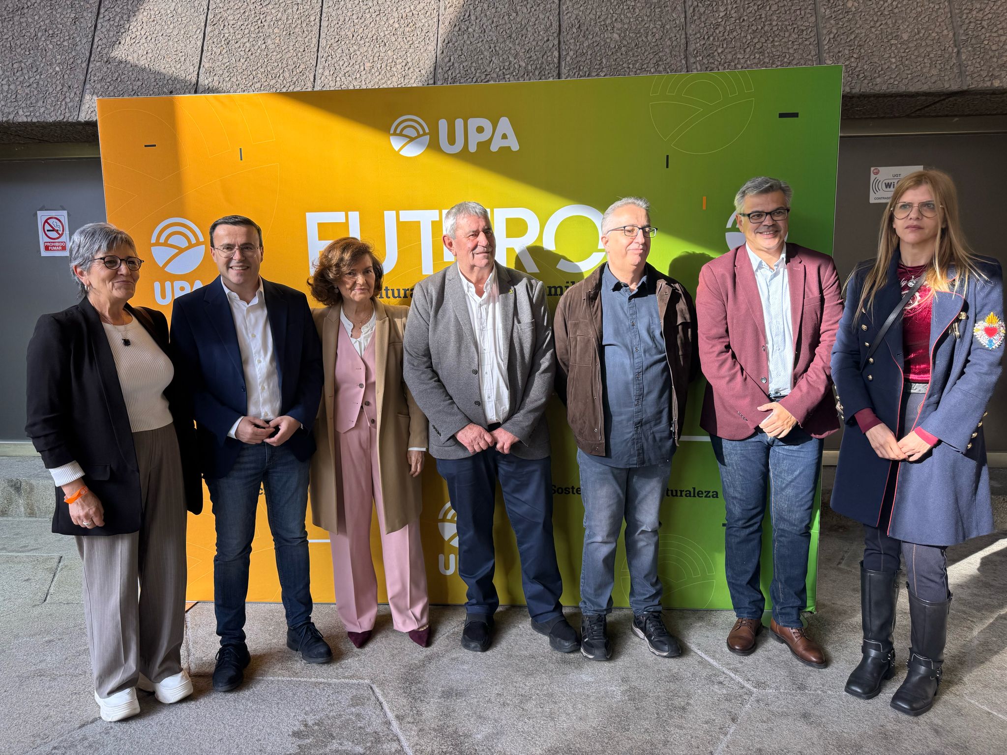 Gallardo felicita a Lorenzo Ramos por su trayectoria en defensa de los intereses del campo extremeño al frente de UPA Gallardo felicita a Lorenzo Ramos por su trayectoria en defensa de los intereses del campo extremeño al frente de UPA