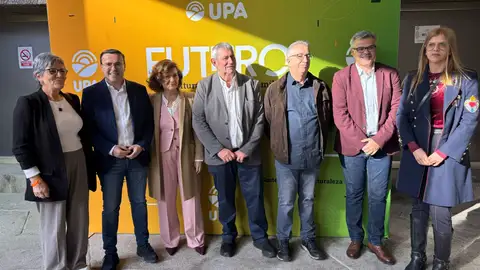 Gallardo felicita a Lorenzo Ramos por su trayectoria en defensa de los intereses del campo extremeño al frente de UPA Gallardo felicita a Lorenzo Ramos por su trayectoria en defensa de los intereses del campo extremeño al frente de UPA