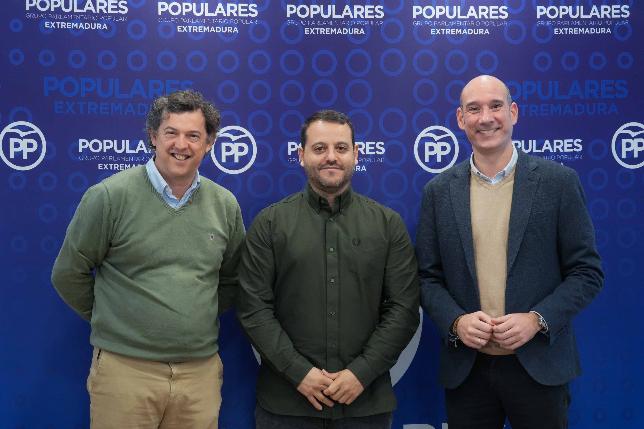 La plataforma 'Almaraz Sí' rechaza que Extremadura sea "conejillo de indias" de la política energética La plataforma 'Almaraz Sí' rechaza que Extremadura sea "conejillo de indias" de la política energética