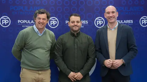 La plataforma 'Almaraz Sí' rechaza que Extremadura sea "conejillo de indias" de la política energética La plataforma 'Almaraz Sí' rechaza que Extremadura sea "conejillo de indias" de la política energética