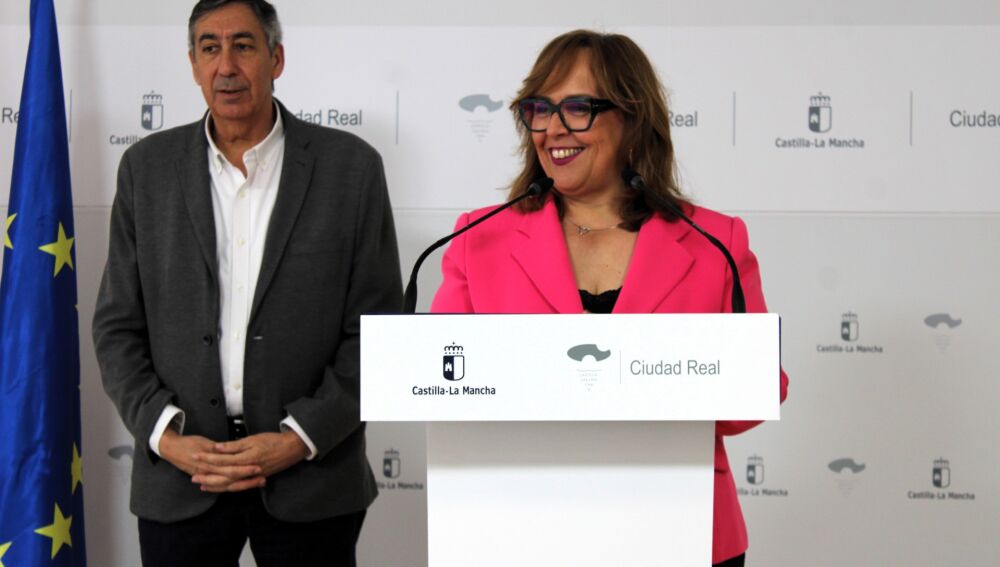 Carmen Olmedo durante la rueda de prensa