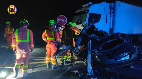 Fallecen tres persona en un accidente de tr&aacute;fico en la A7 a la altura de Benifai&oacute;