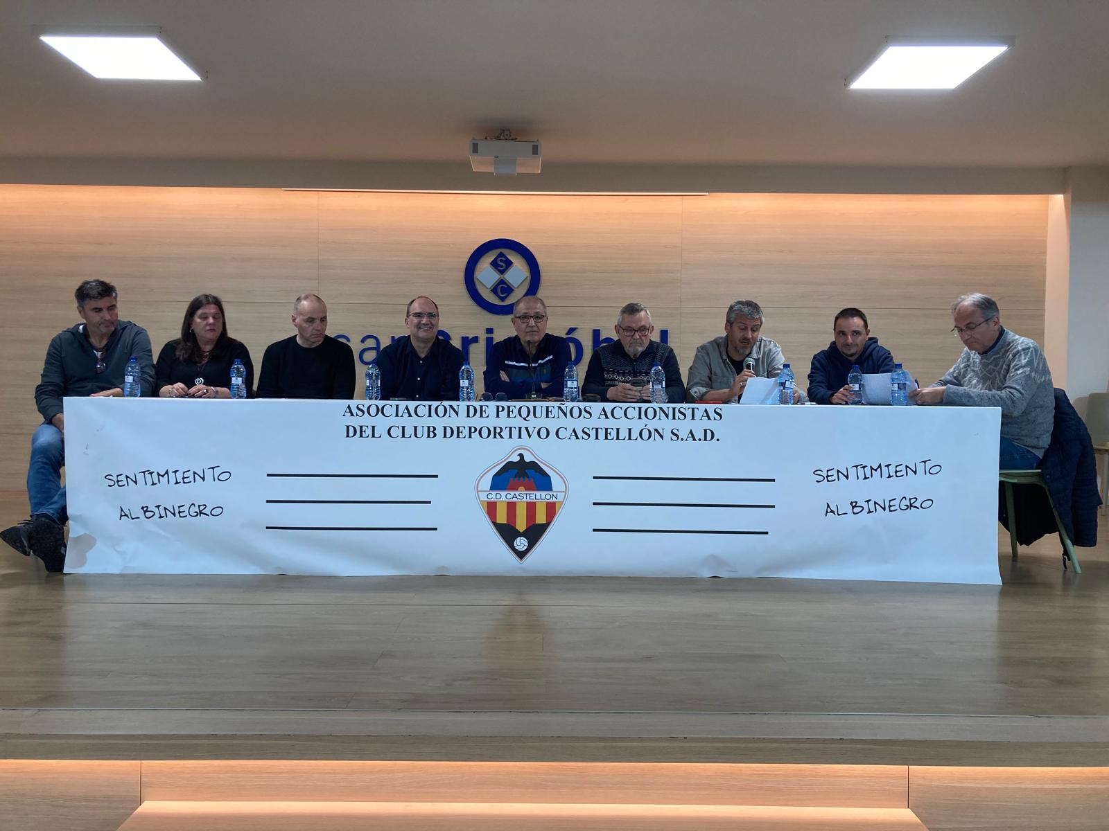 Sentimiento Albinegro anuncia su disolución dejando un legado histórico en el Castellón Sentimiento Albinegro anuncia su disolución dejando un legado histórico en el Castellón