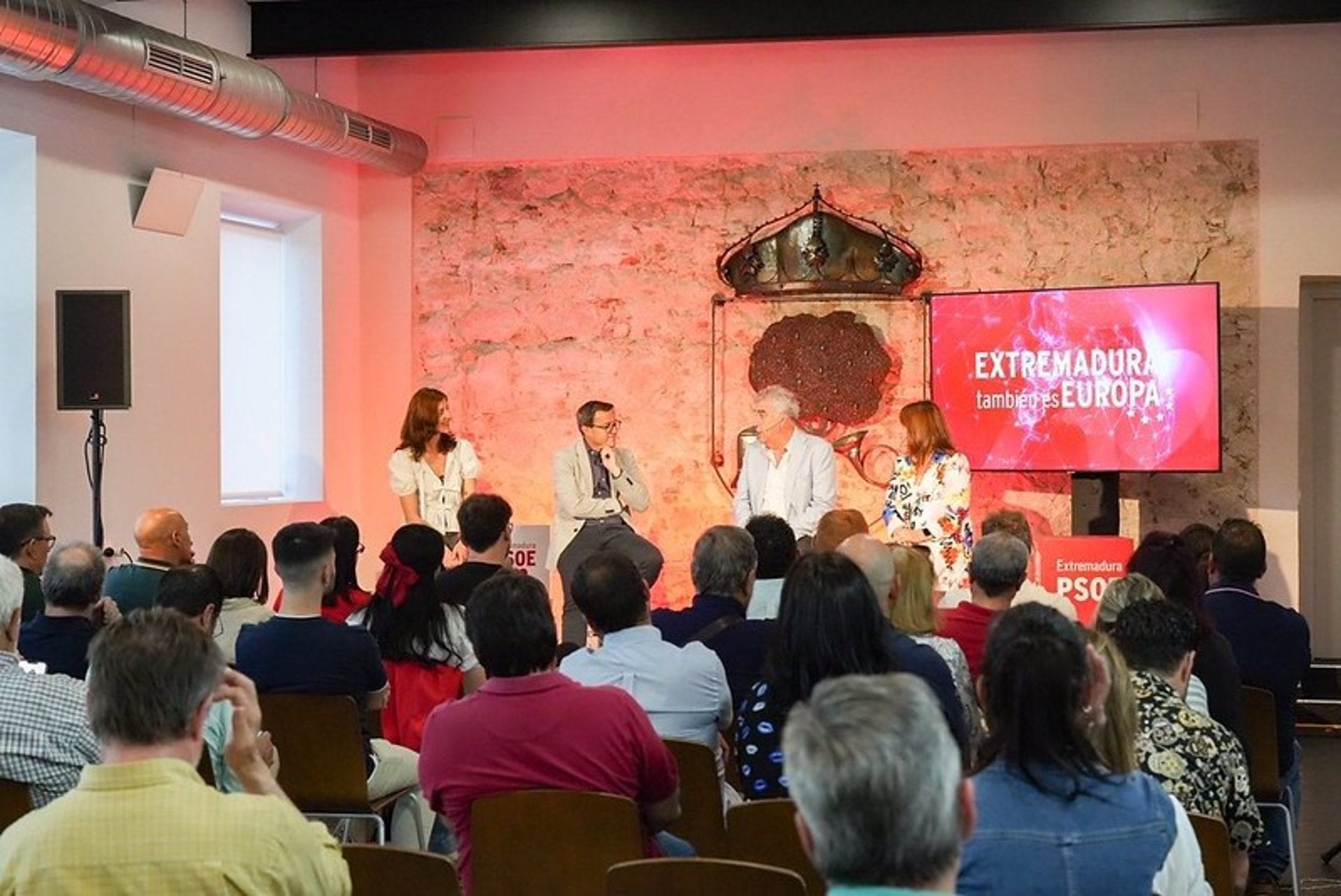 Miguel Ángel Gallardo inicia este viernes una campaña para escuchar al tejido social y empresarial extremeño Miguel Ángel Gallardo inicia este viernes una campaña para escuchar al tejido social y empresarial extremeño