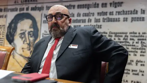 Koldo presenta alegaciones para que la Guardia Civil no le quite la medalla: "No existe resolución judicial" Koldo presenta alegaciones para que la Guardia Civil no le quite la medalla: "No existe resolución judicial"