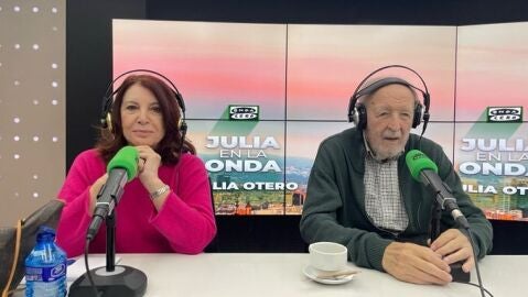 Cristina Garc&iacute;a Ramos y Diego Carcedo en el estudio de Onda Cero.