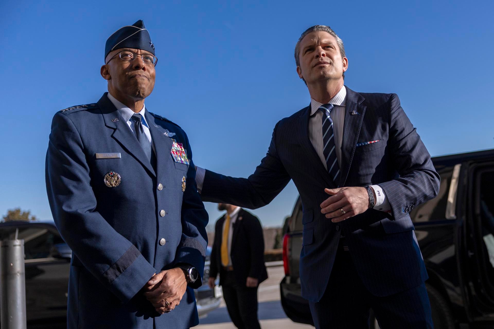 Los militares temen que Trump intente imponer su voluntad política en el ejército Los militares temen que Trump intente imponer su voluntad política en el ejército