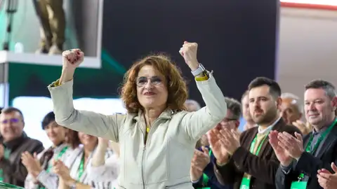 La vicepresidenta primera del Gobierno y secretaria general del PSOE-A, María Jesús Montero, durante la clausura del 15º Congreso del Partido Socialista Andaluz este domingo, en Armilla, Granada La vicepresidenta primera del Gobierno y secretaria general del PSOE-A, María Jesús Montero, durante la clausura del 15º Congreso del Partido Socialista Andaluz este domingo, en Armilla, Granada