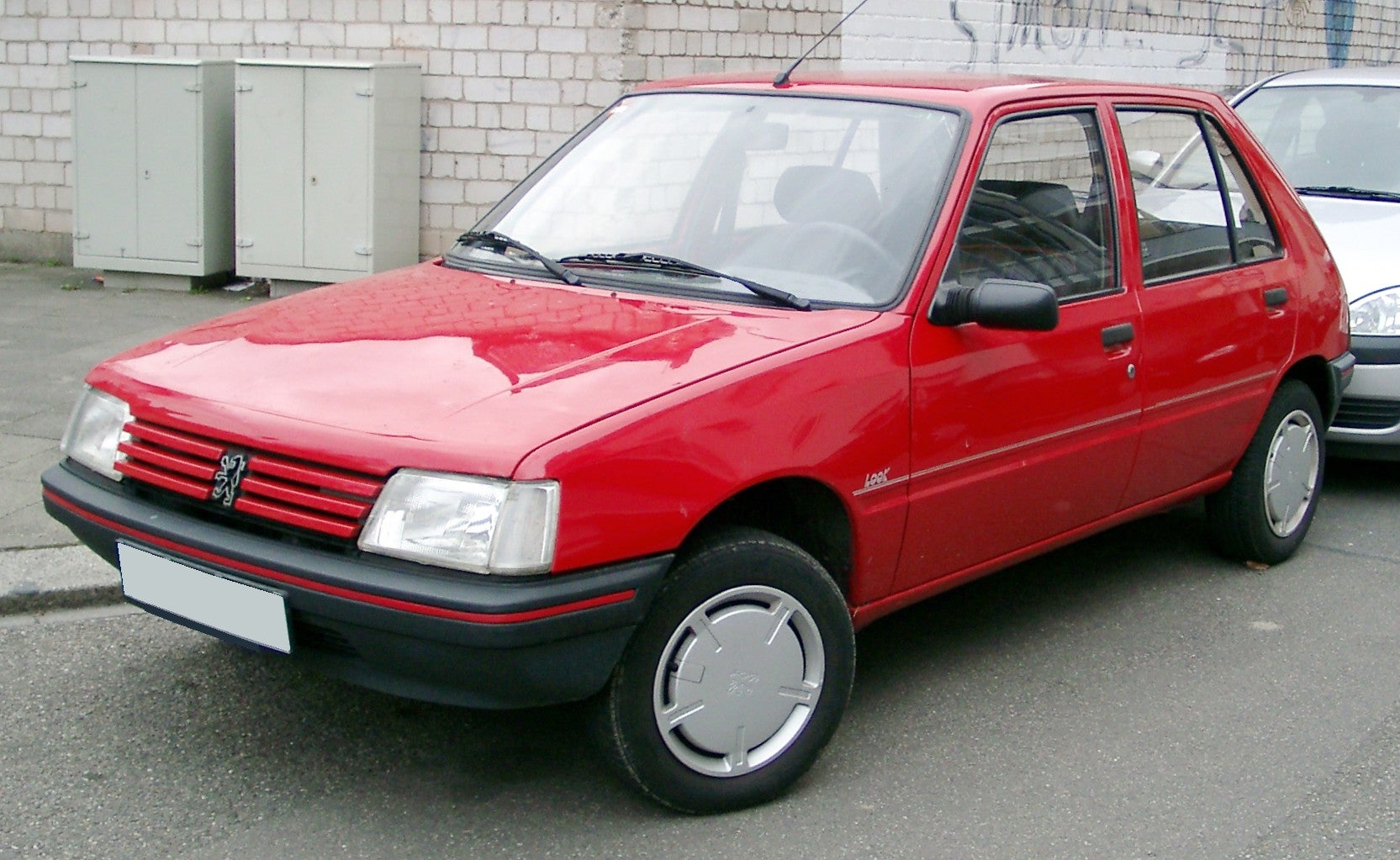 Coches Peugeot 205 se darán cita del 28 al 30 de marzo en una concentración de estos coches "clásicos" en Coria Coches Peugeot 205 se darán cita del 28 al 30 de marzo en una concentración de estos coches "clásicos" en Coria