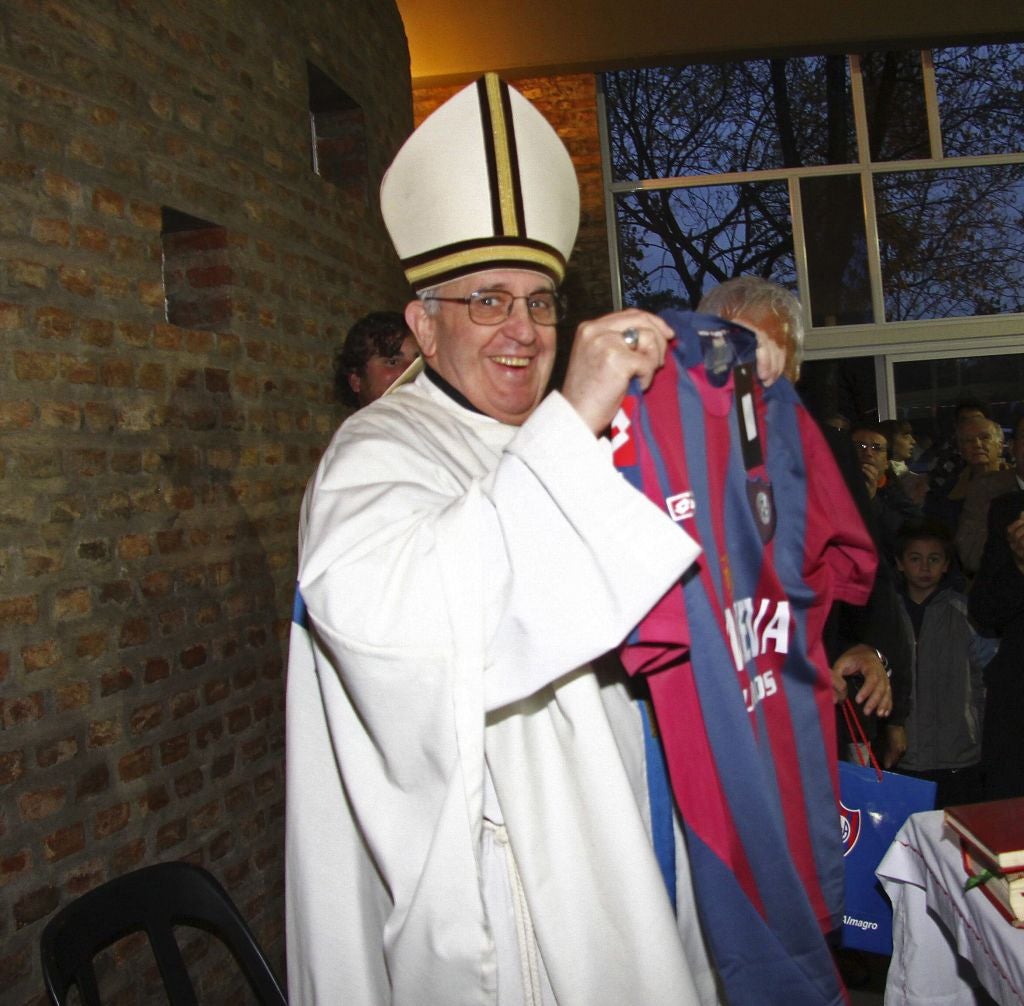 Juan Dillón, periodista argentino: "“Los argentinos acabarán entendiendo con el tiempo que el Papa Francisco no haya acudido a su país” Juan Dillón, periodista argentino: "“Los argentinos acabarán entendiendo con el tiempo que el Papa Francisco no haya acudido a su país”