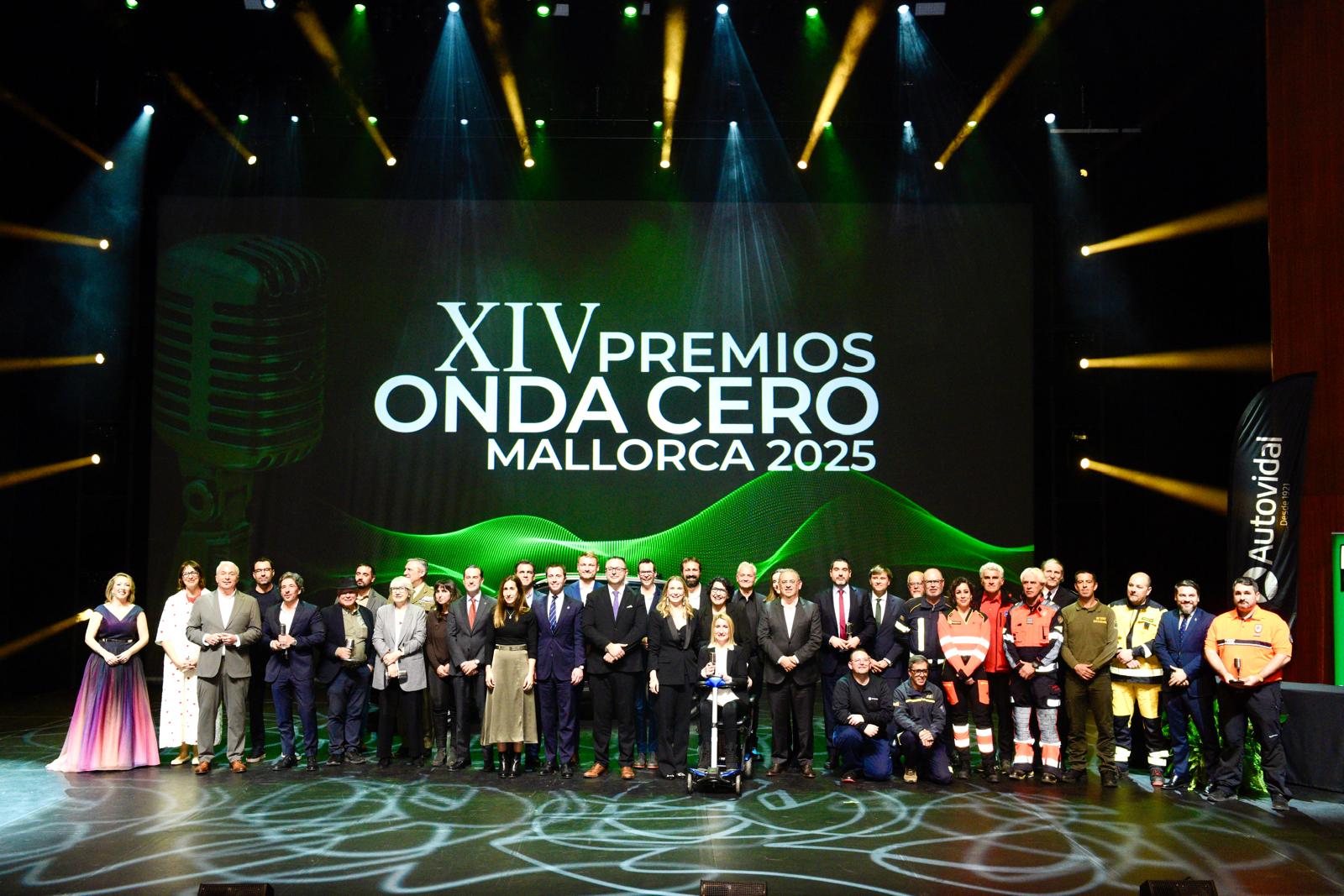 Disfruta del vídeo íntegro de la ceremonia de los Premios Onda Cero Mallorca 2025, con todos los detalles, discursos y momentos emotivos Disfruta del vídeo íntegro de la ceremonia de los Premios Onda Cero Mallorca 2025, con todos los detalles, discursos y momentos emotivos