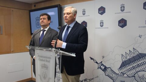 Ricardo Chamorro y el alcalde, Francisco Cañizares Ricardo Chamorro y el alcalde, Francisco Cañizares