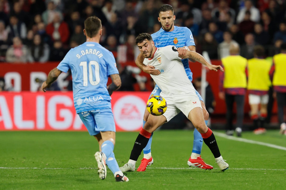 Un error de Nyland le da un punto al Mallorca en el Pizjuán Un error de Nyland le da un punto al Mallorca en el Pizjuán