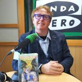 Luis Artigue con su libro 'Trumpsilvania'