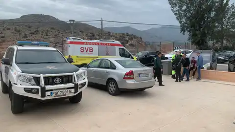 Una ambulancia de SVB se desplazó hasta Benferri para atender al entrenador agredido Una ambulancia de SVB se desplazó hasta Benferri para atender al entrenador agredido