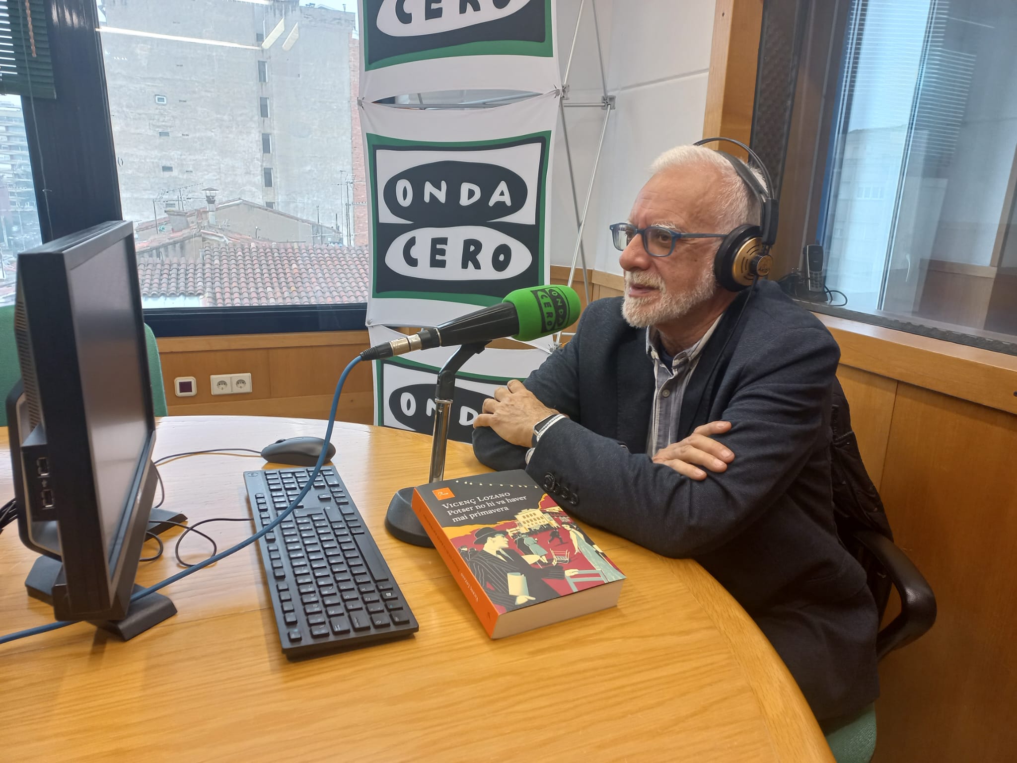 Vicenç Lozano debuta en la novel·la amb una intriga històrica sobre espionatge i conspiracions a la Barcelona republicana Vicenç Lozano debuta en la novel·la amb una intriga històrica sobre espionatge i conspiracions a la Barcelona republicana