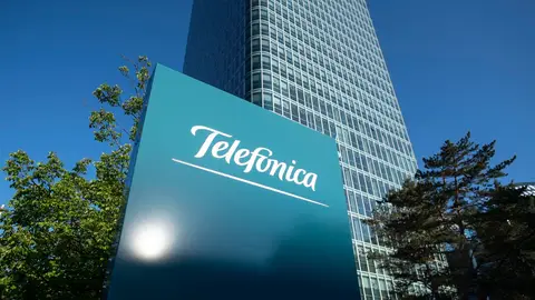 Fotografía de archivo de un edificio de Telefónica Fotografía de archivo de un edificio de Telefónica