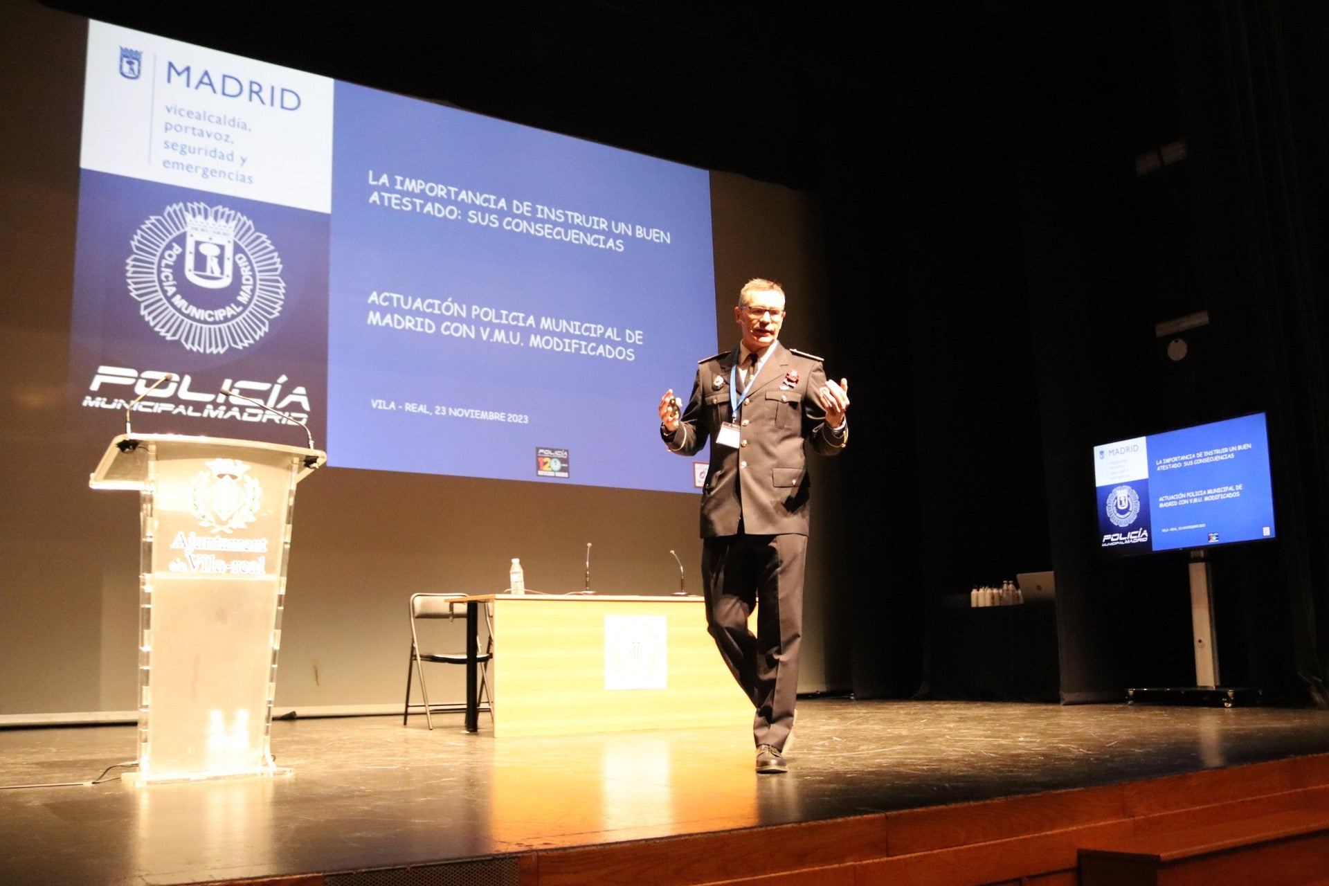 La Policía Local de Vila-real se presenta a los premios Ponle Freno de Atresmedia con el Congreso Nacional de Seguridad Vial La Policía Local de Vila-real se presenta a los premios Ponle Freno de Atresmedia con el Congreso Nacional de Seguridad Vial