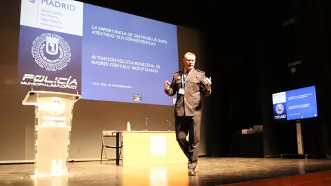 Imagen de archivo de uno de los congresos sobre tráfico y seguridad vial. Imagen de archivo de uno de los congresos sobre tráfico y seguridad vial.