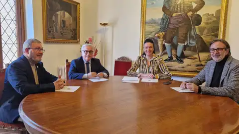 Huesca planea celebrar un gran mercado agrícola de producto local Huesca planea celebrar un gran mercado agrícola de producto local