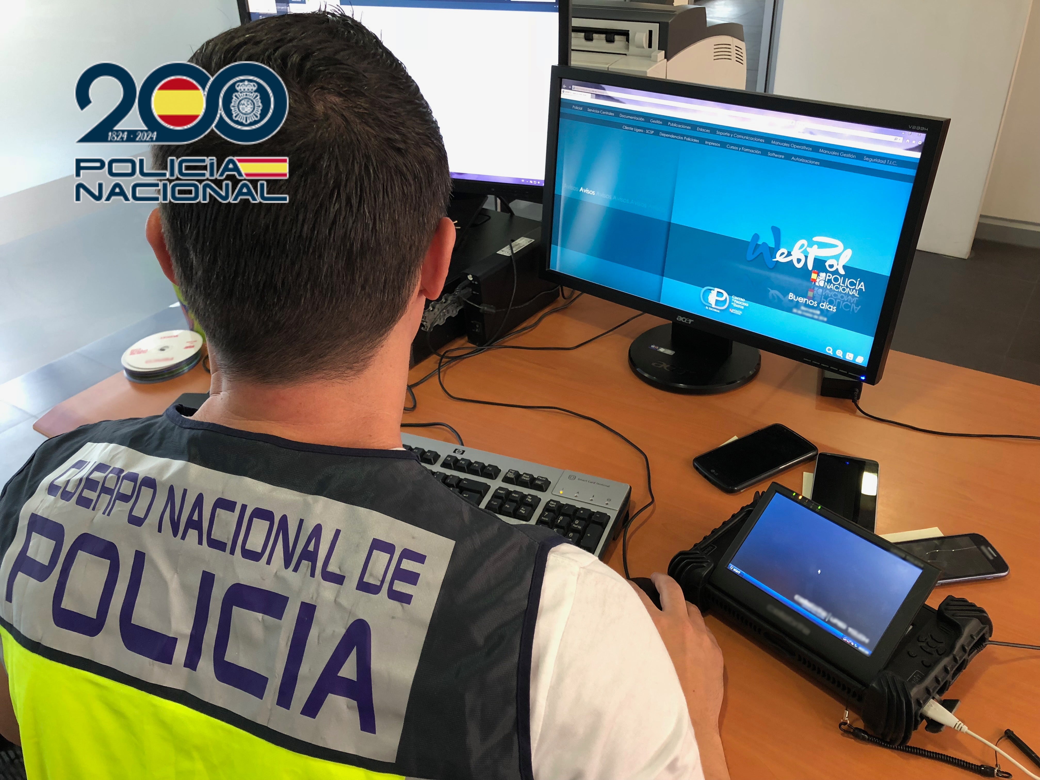 La Policía Nacional aclara un fraude financiero de préstamos para la compra de vehículos de alta gama La Policía Nacional aclara un fraude financiero de préstamos para la compra de vehículos de alta gama