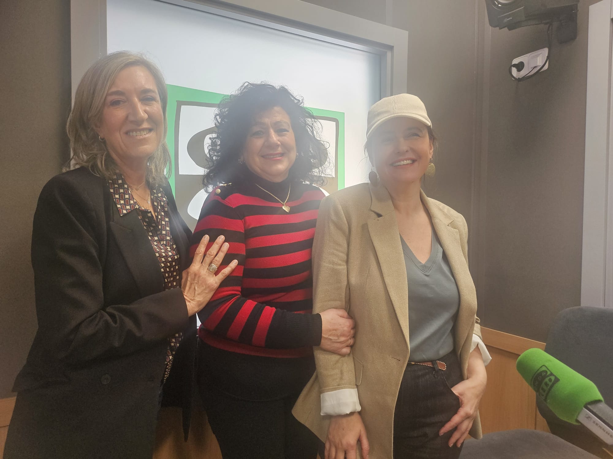 Tertulia con la Asociación Mujeres de Empresa Tertulia con la Asociación Mujeres de Empresa