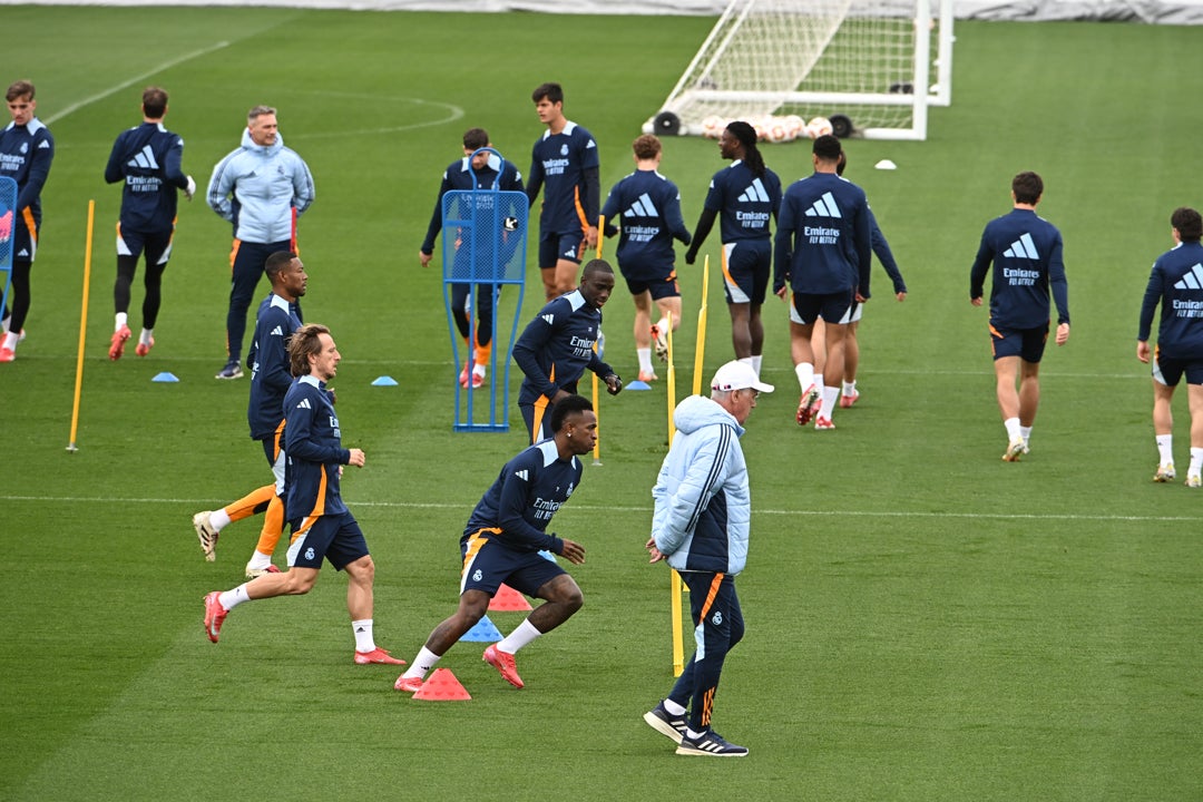 Mbappé, Valverde y Courtois, fuera de la lista ante la Real Mbappé, Valverde y Courtois, fuera de la lista ante la Real