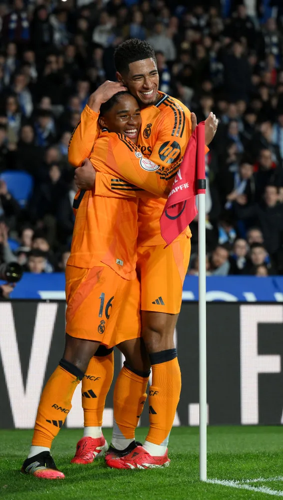 Endrick y Bellingham celebran el gol de la victoria ante la Real Sociedad en la ida de las semifinales de Copa Endrick y Bellingham celebran el gol de la victoria ante la Real Sociedad en la ida de las semifinales de Copa