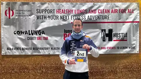 El atleta alteano Ángel López Amor acaba segundo en la prueba disputada en Chicago de la Copa del Mundo de Carreras Verticales El atleta alteano Ángel López Amor acaba segundo en la prueba disputada en Chicago de la Copa del Mundo de Carreras Verticales