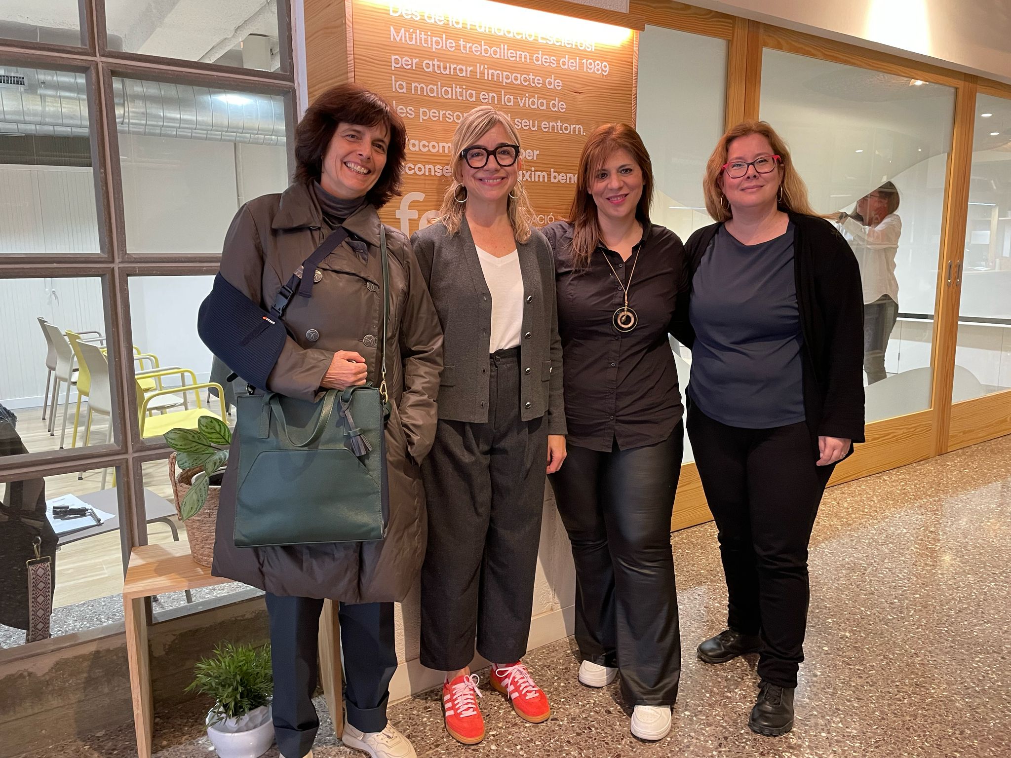 La doble discriminació a les dones amb esclerosi múltiple La doble discriminació a les dones amb esclerosi múltiple