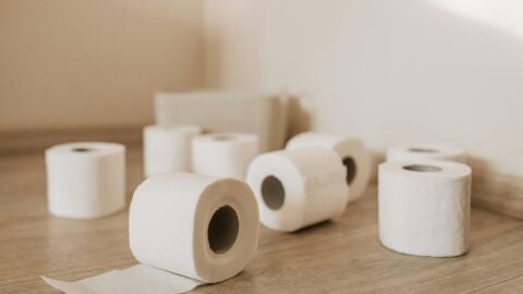 Por qué la gente está empezando a poner rollos de papel higiénico en la nevera: estos son sus beneficios Por qué la gente está empezando a poner rollos de papel higiénico en la nevera: estos son sus beneficios