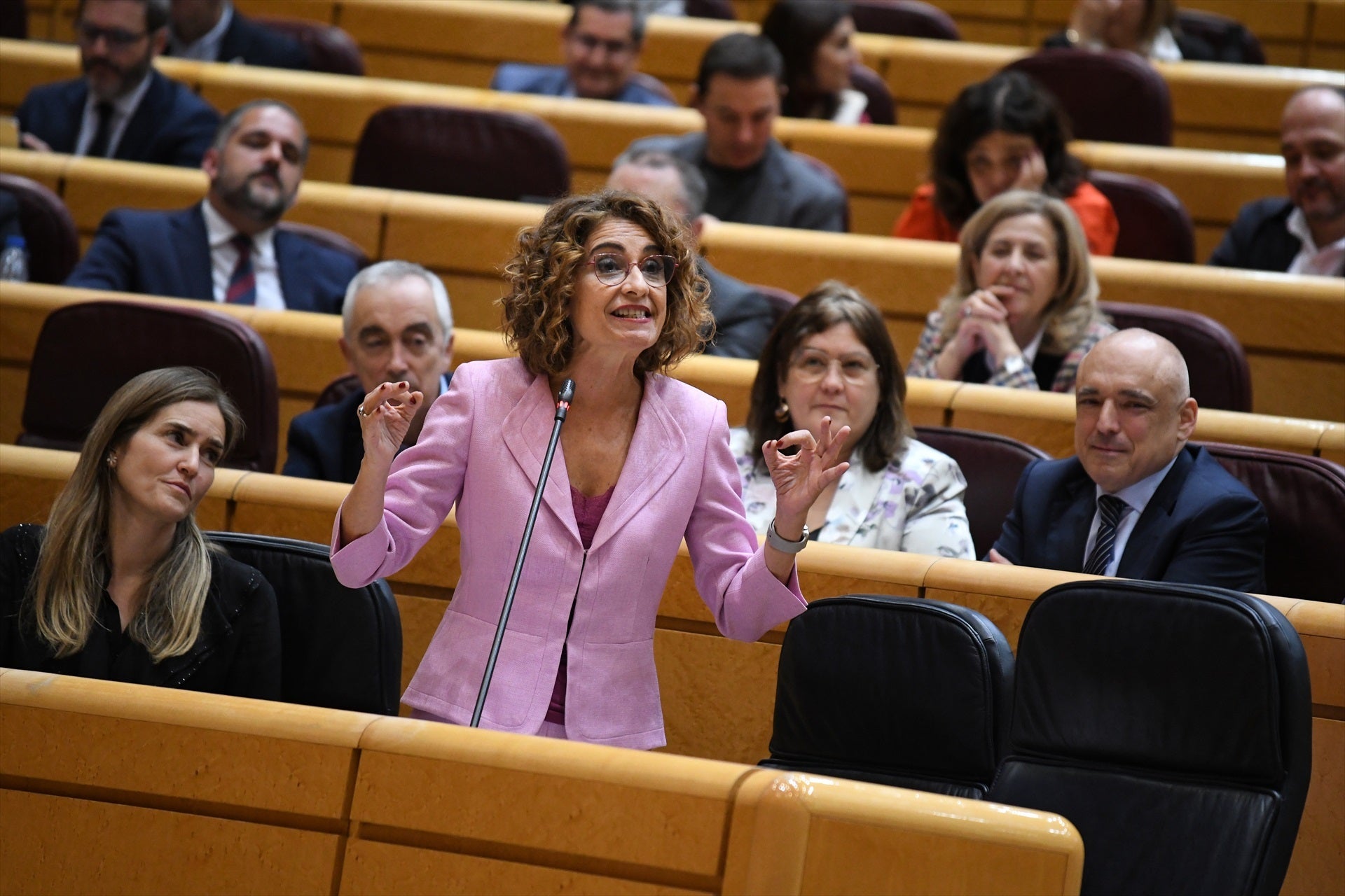 Tertulia: La quita de la deuda o cómo repartirla entre todos los españoles Tertulia: La quita de la deuda o cómo repartirla entre todos los españoles
