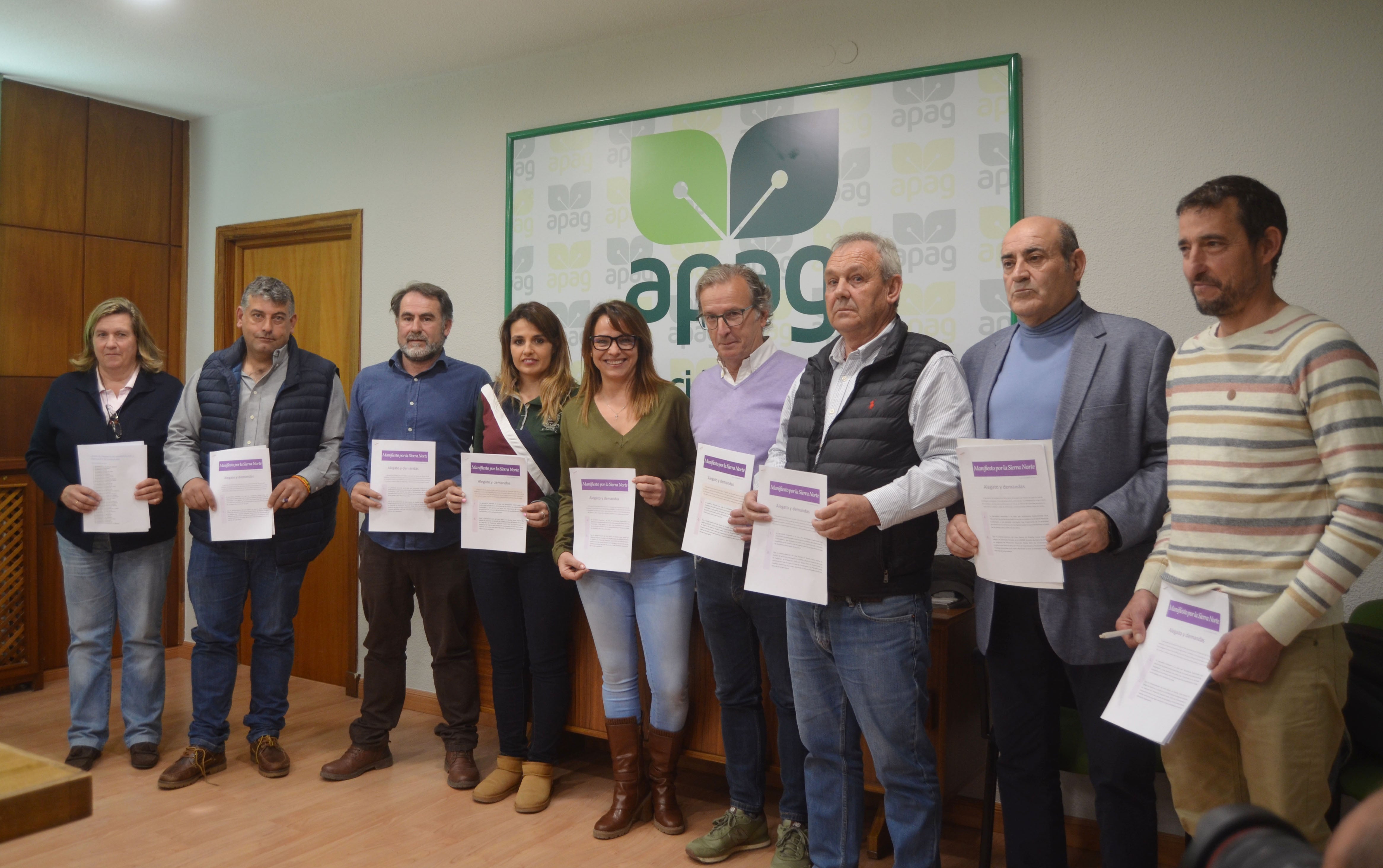 La Sierra Norte de Guadalajara se une para reclamar soluciones frente al lobo La Sierra Norte de Guadalajara se une para reclamar soluciones frente al lobo