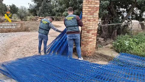 La Guardia Civil detiene a tres personas por robo y receptación en Borriol La Guardia Civil detiene a tres personas por robo y receptación en Borriol