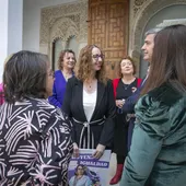 Icíar Bollaín y Cruz Roja reciben el 'Luisa de Medrano' por la Igualdad Icíar Bollaín y Cruz Roja reciben el 'Luisa de Medrano' por la Igualdad
