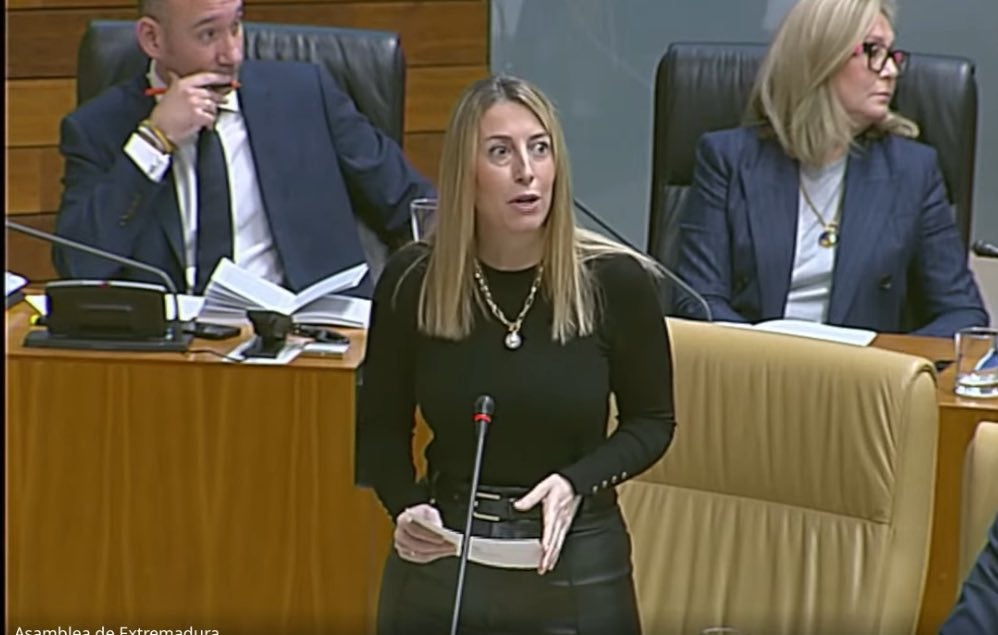 Acuerdo entre Guardiola y Vox, que da luz verde al Decreto de Medidas fiscales y desatasca la legislatura Acuerdo entre Guardiola y Vox, que da luz verde al Decreto de Medidas fiscales y desatasca la legislatura