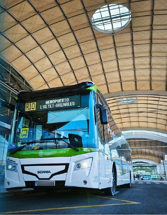 El transporte en autobús a las pedanías de Elche supera los 88.500 viajeros en su primer mes El transporte en autobús a las pedanías de Elche supera los 88.500 viajeros en su primer mes