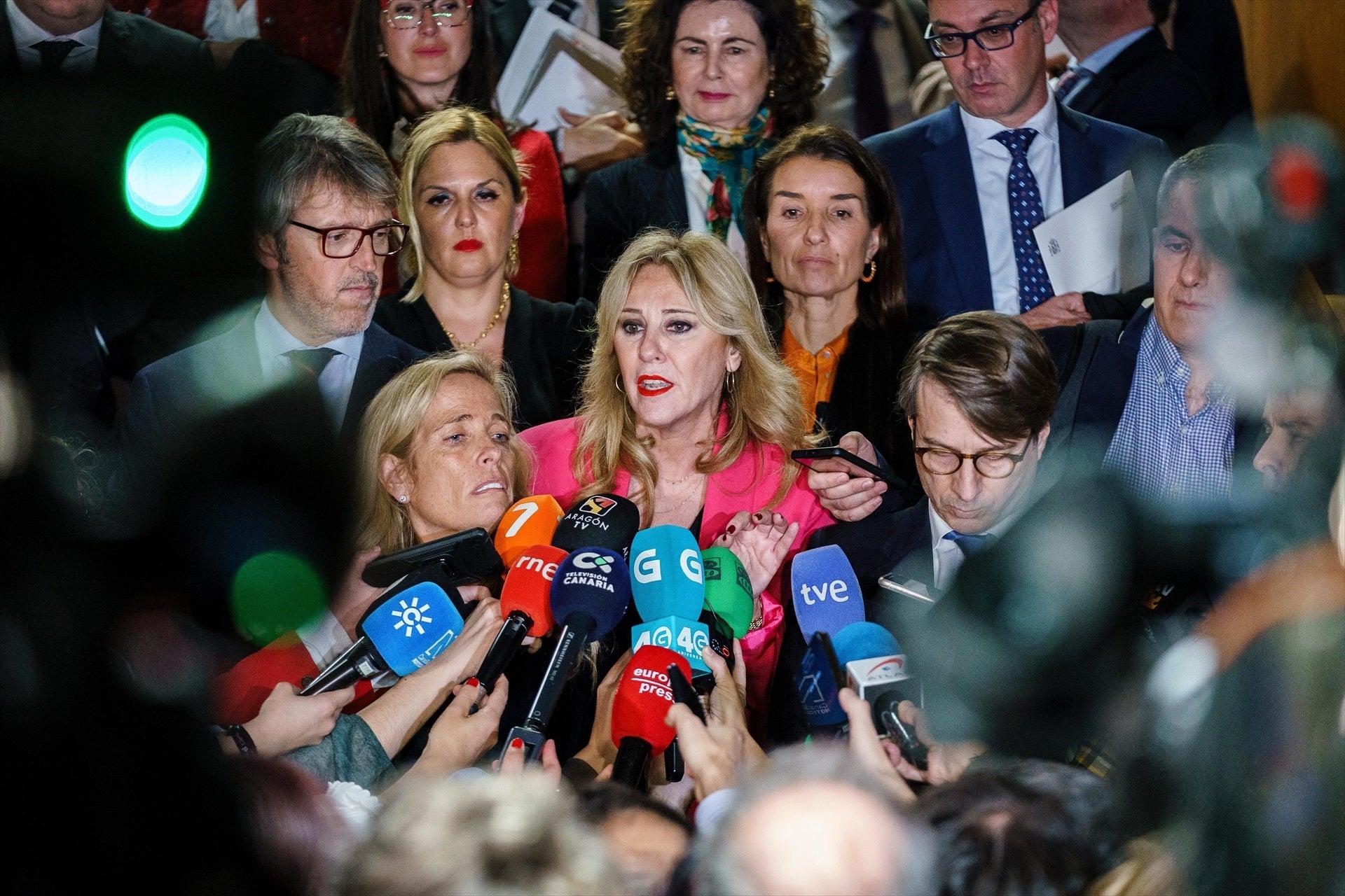 Tertulia: El plantón del PP a Montero en el CPFF Tertulia: El plantón del PP a Montero en el CPFF