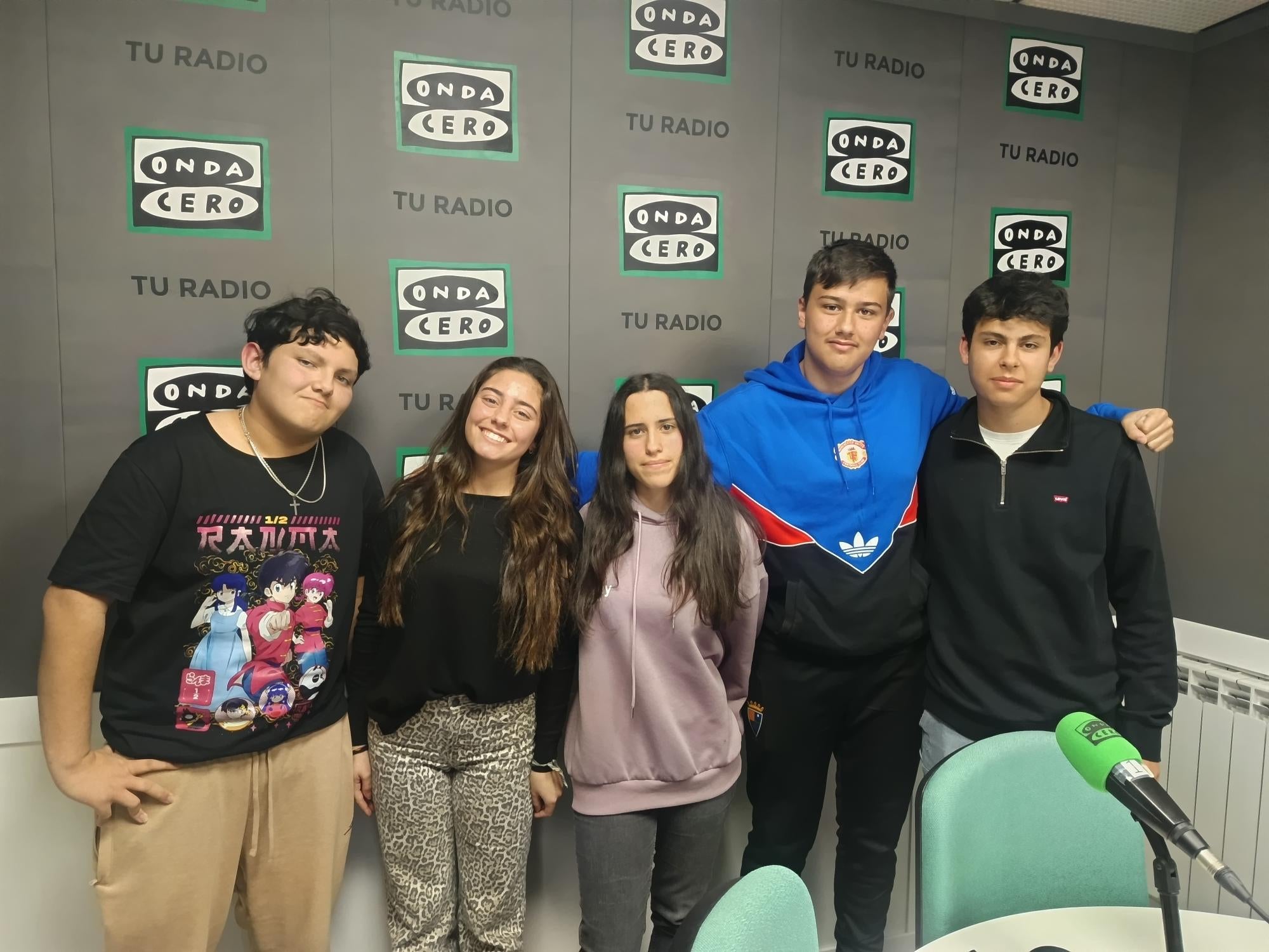 Los alumnos de Oratoria de La Salle de Teruel en la Radioescuela Los alumnos de Oratoria de La Salle de Teruel en la Radioescuela