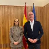 El alcalde de Segovia José Mazarías con la presidenta de la Confederación Hidrográfica del Duero (CHD), María Jesús Lafuente El alcalde de Segovia José Mazarías con la presidenta de la Confederación Hidrográfica del Duero (CHD), María Jesús Lafuente